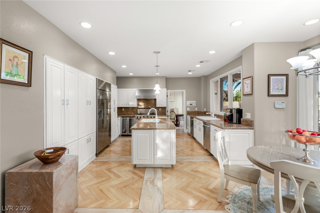 7825 Rancho Mirage Drive Las Vegas, NV 89113 - Photo 13 of 47