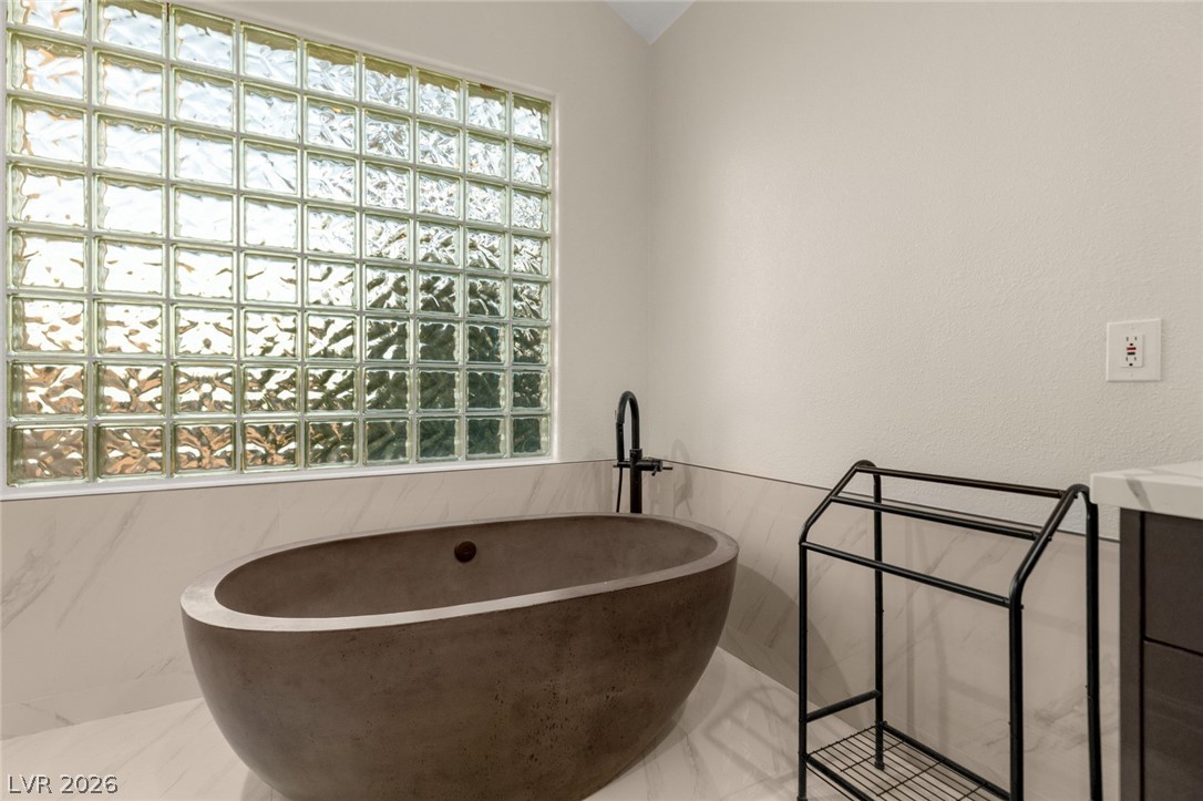 7825 Rancho Mirage Drive Las Vegas, NV 89113 - Photo 26 of 47