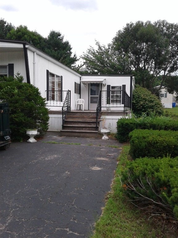 43 Cypress Road Taunton, MA 02780 - Photo 2 of 12
