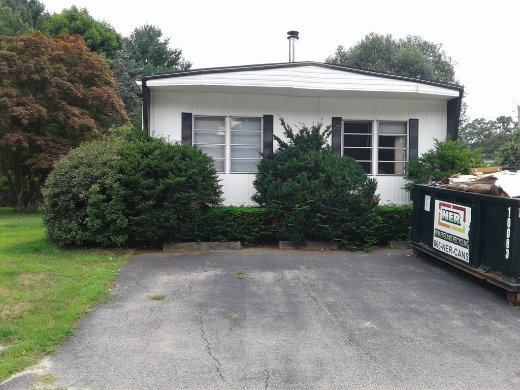 43 Cypress Road Taunton, MA 02780 - Photo 3 of 12
