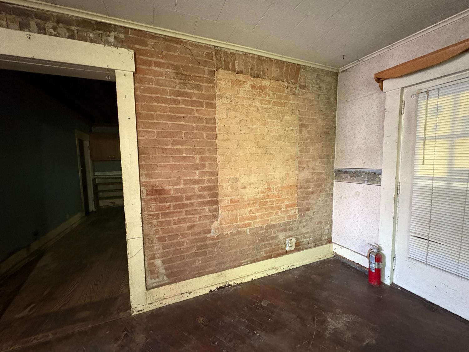 304 Main Street Rising Sun, IN 47040 - Photo 12 of 31