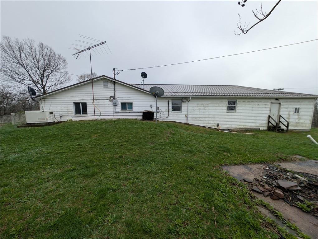463 Washington Road Waynesburg, PA 15370 - Photo 3 of 15