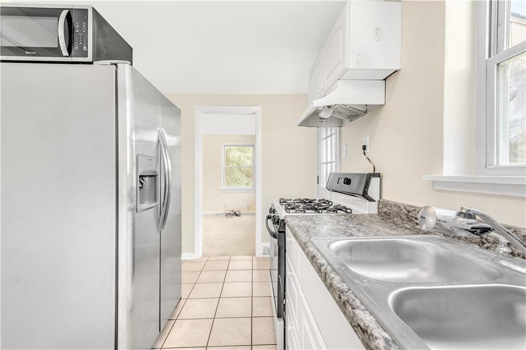 68 West Bruceton Road Pittsburgh, PA 15236 - Photo 4 of 22 Gallery Image 4
