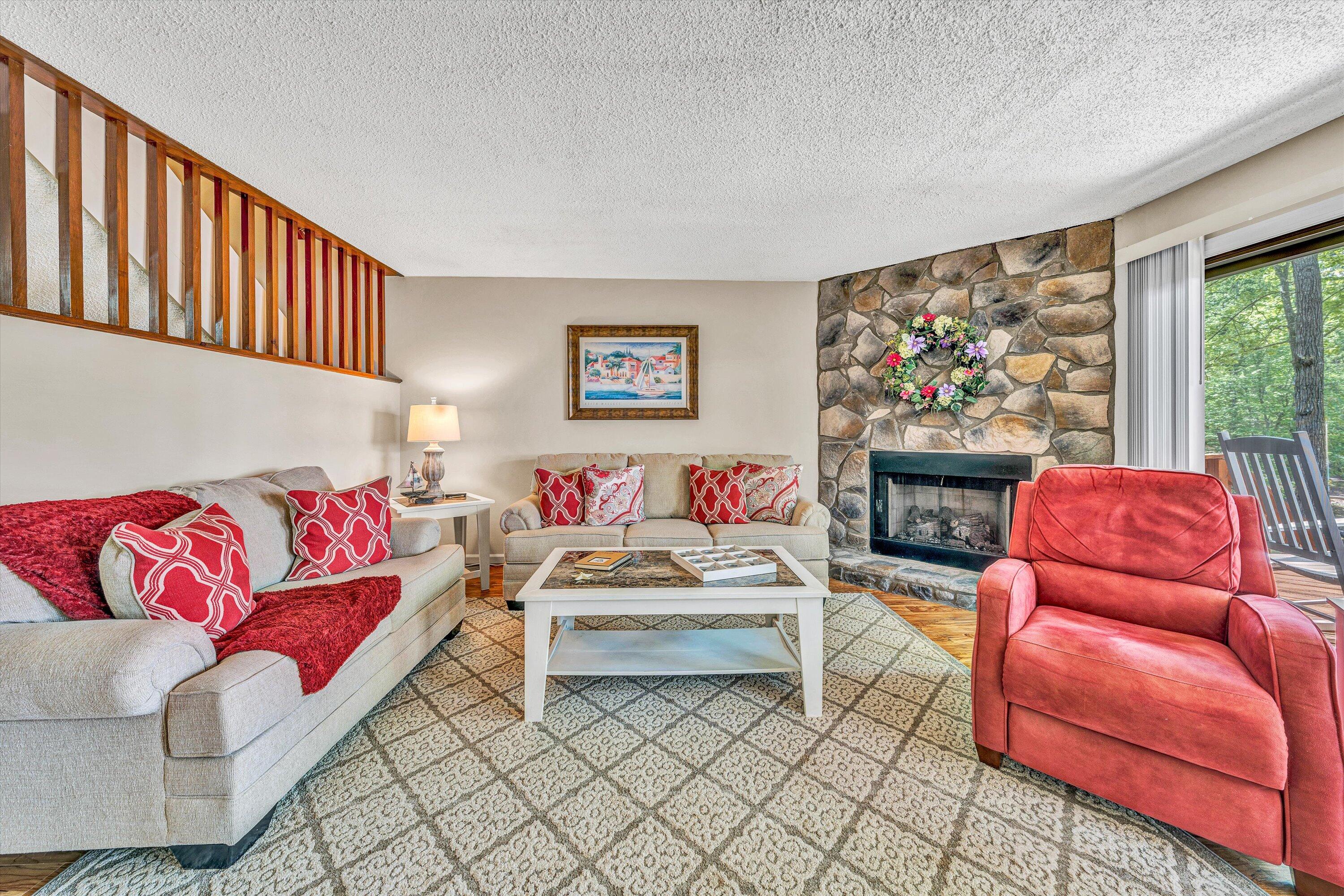 213 Saunders Point Road, Unit 11 Huddleston, VA 24104 - Photo 24 of 60 16-DSC00217