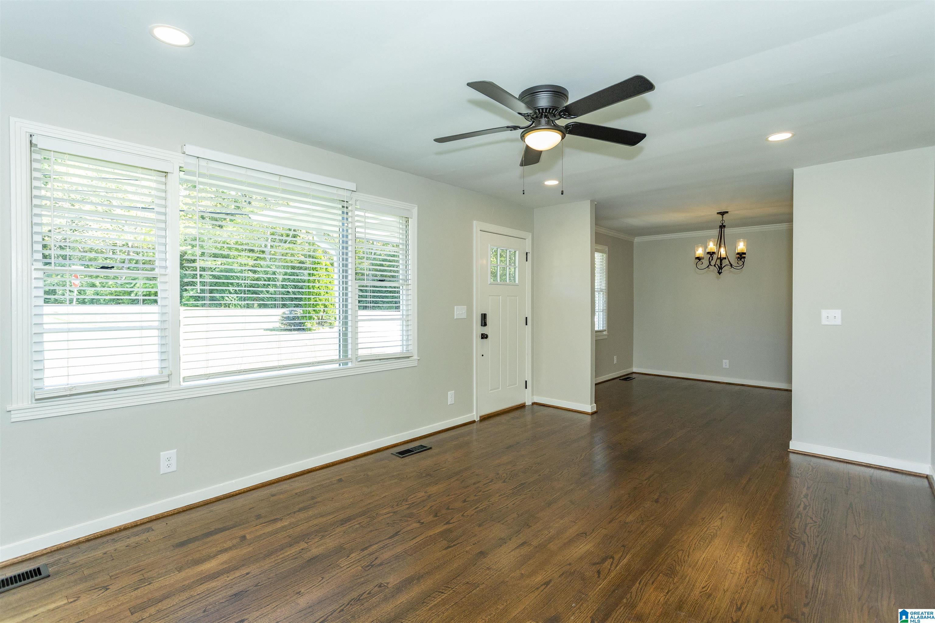 101 5th Place Pleasant Grove, AL 35127 - Photo 4 of 33
