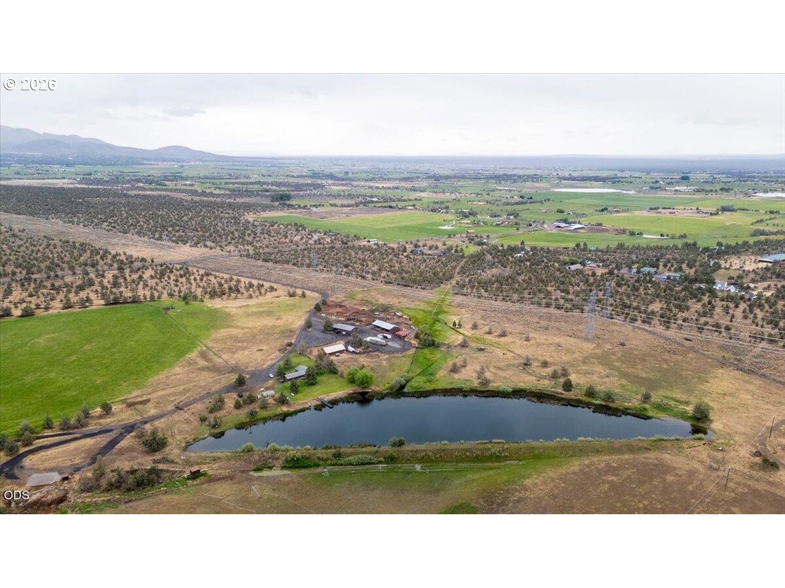 7995 Southwest Houston Lake Road Powell Butte, OR 97753 - Photo 2 of 47
