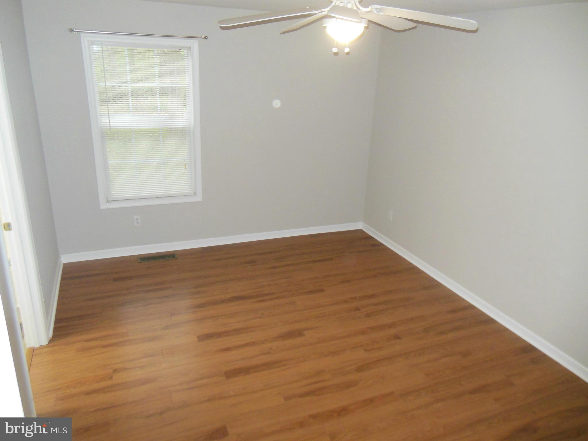 Bedroom (Master)