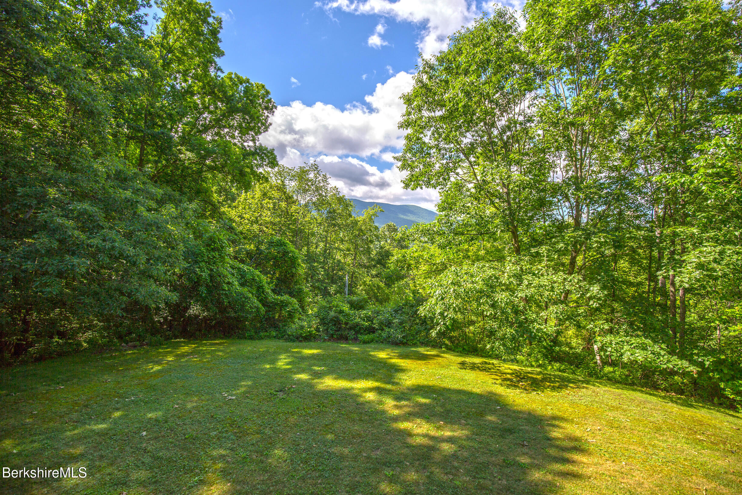 120 North Hoosac Road Williamstown, MA 01267 - Photo 38 of 47 vincentcarusophotography_120NHoosac_2026