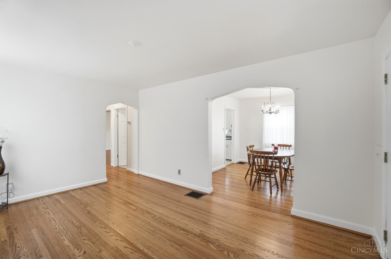 4515 Camberwell Road Cincinnati, OH 45209 - Photo 6 of 42