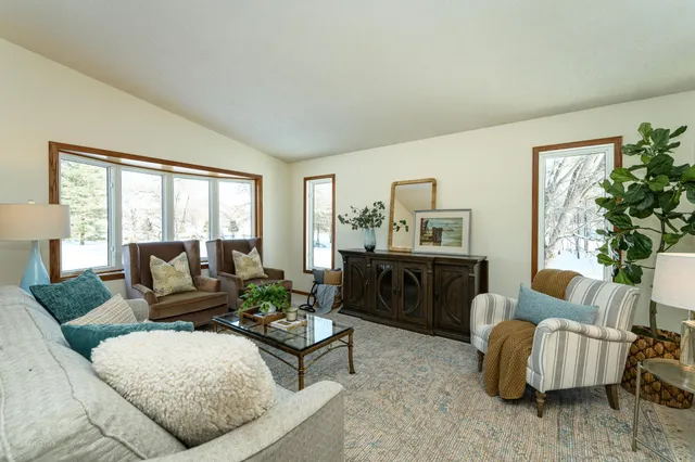 $400,000 | 5351 Logan Street Southeast, Rochester, MN 55904