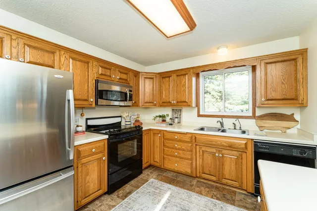 $400,000 | 5351 Logan Street Southeast, Rochester, MN 55904