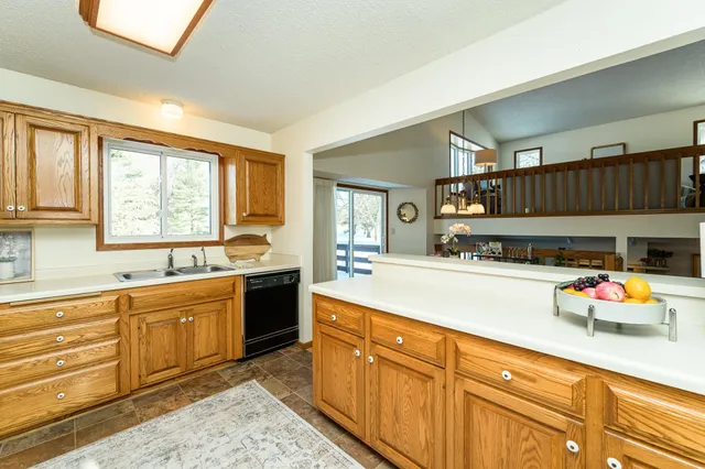 $400,000 | 5351 Logan Street Southeast, Rochester, MN 55904