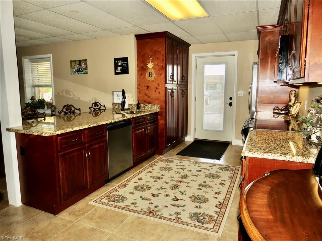 3016 Iron Works Road Reidsville, NC 27320 - Photo 32 of 50 Kitchen and Dining room in Basement