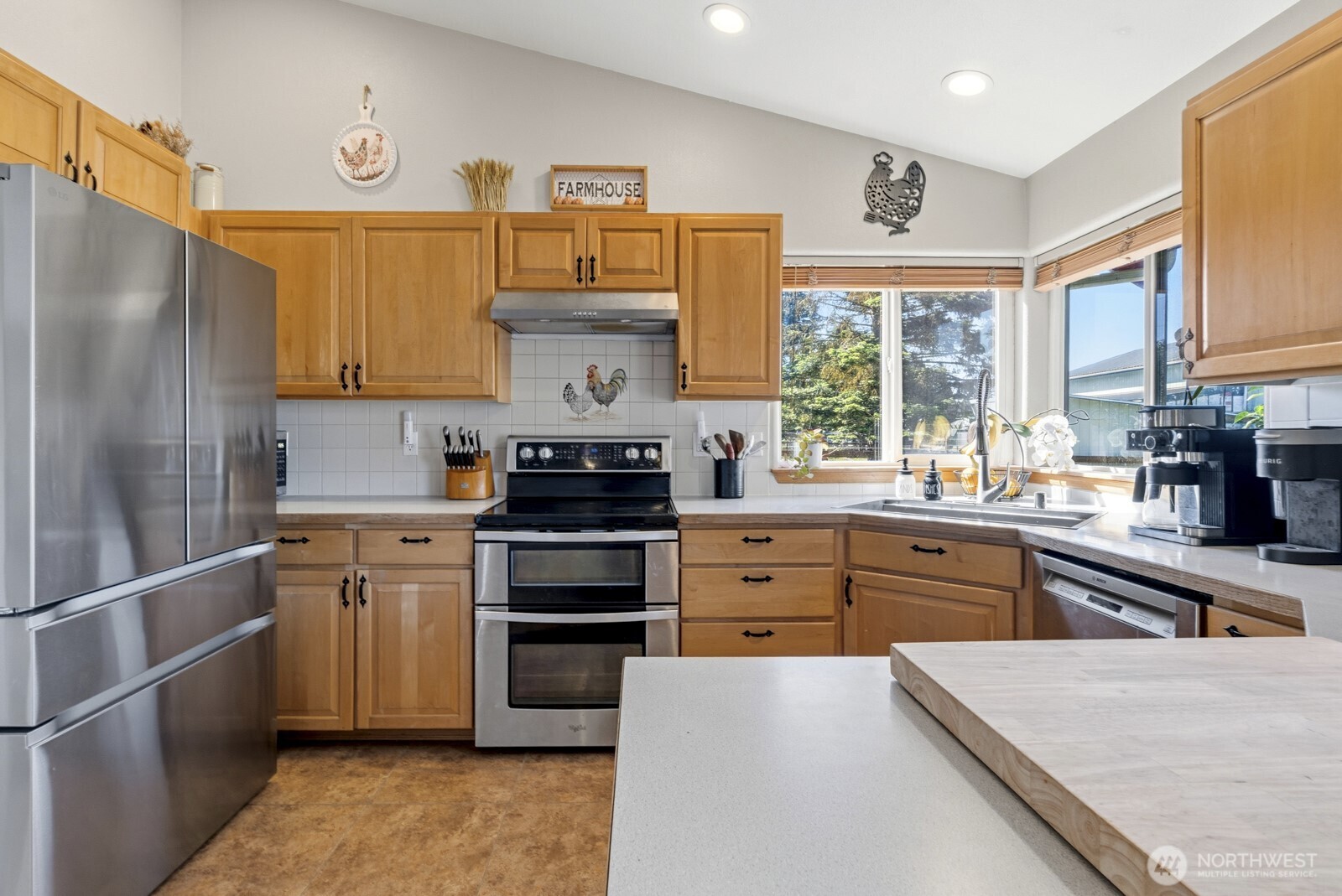 9505 Bridge Road Southeast Yelm, WA 98597 - Photo 11 of 35