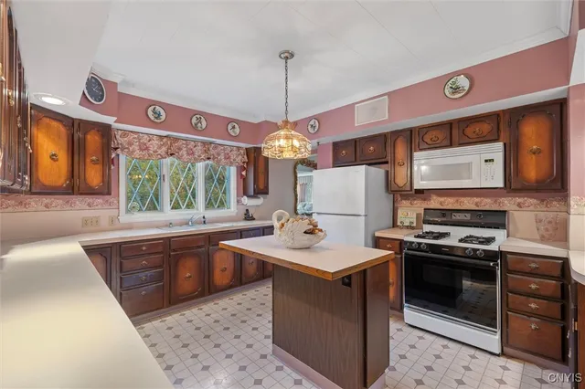 $309,000 | 198 County Rte 24, Minetto, NY 13126