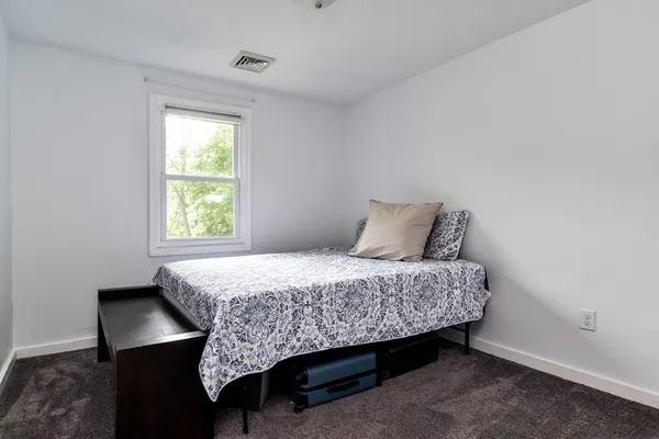 $3,750 | 846 Front Street, Unit 1, Weymouth, MA 02190