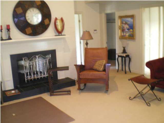 166 Butler Drive Ridgeland, MS 39157 - Photo 14 of 25 Large master suite with double fireplace