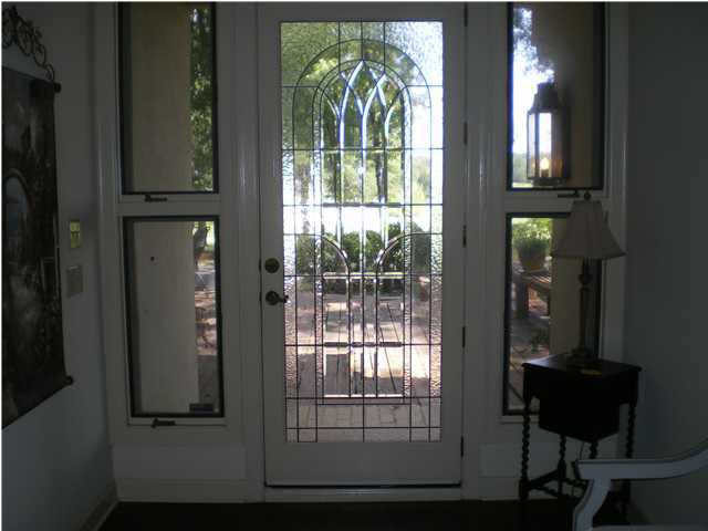 166 Butler Drive Ridgeland, MS 39157 - Photo 3 of 25 Foyer with glass front door