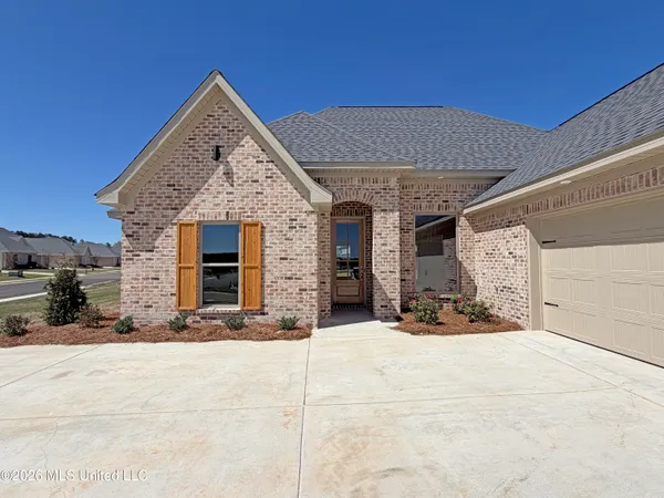 $427,900 | 142 Palace Crossing, Flowood, MS 39232