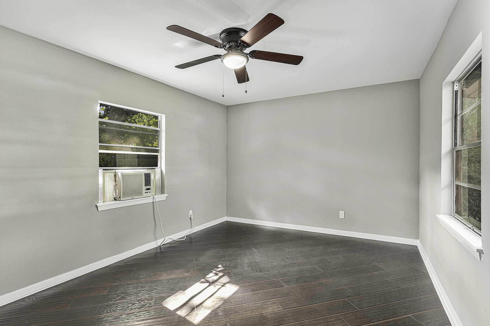 2902 Helberg Road Houston, TX 77092 - Photo 17 of 20 Gallery Image 17