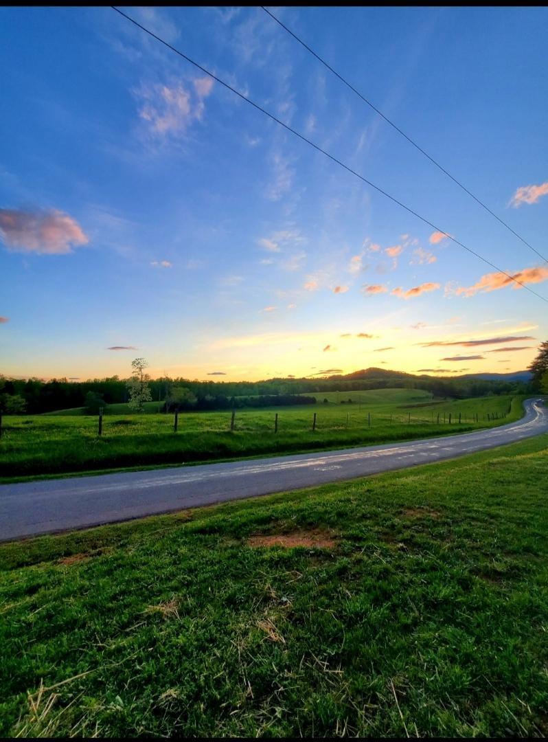 3435 Patterson Mill Road Bedford, VA 24523 - Photo 26 of 41 Sunset View