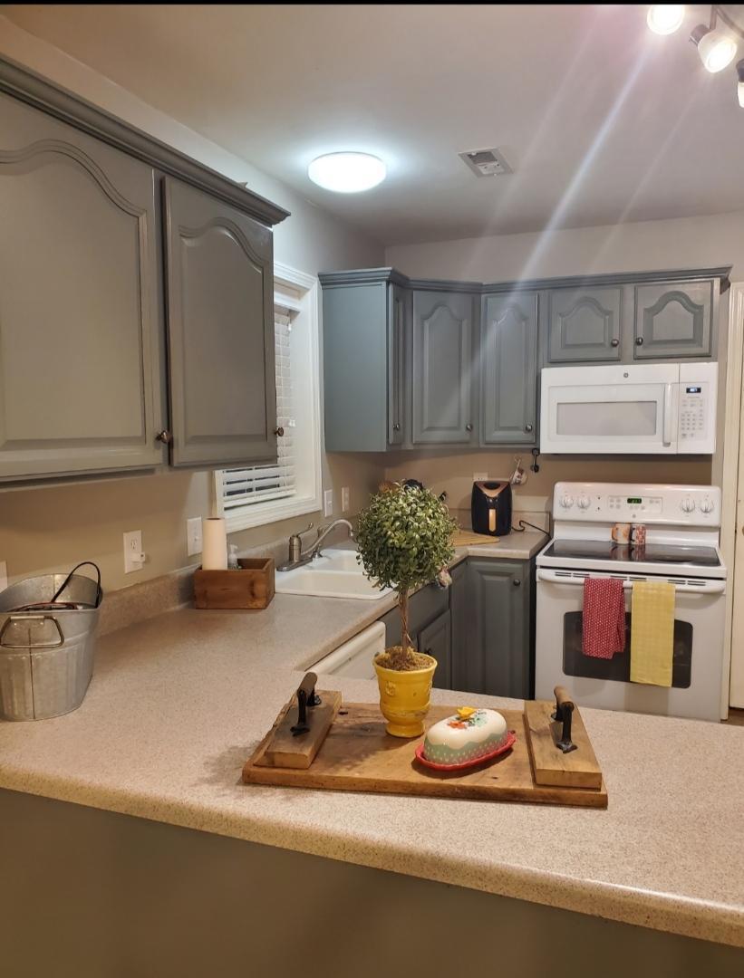 3435 Patterson Mill Road Bedford, VA 24523 - Photo 10 of 41 Kitchen 2