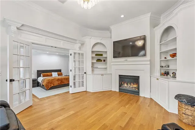 a bathroom with a sink vanity and a mirror