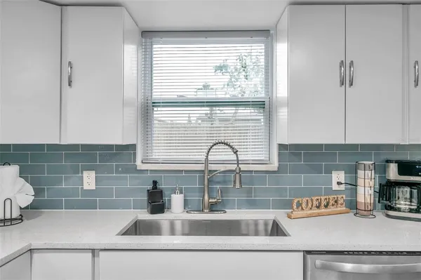 $3,100 | 3720 3rd Avenue North, Unit 1/2, St. Petersburg, FL 33713