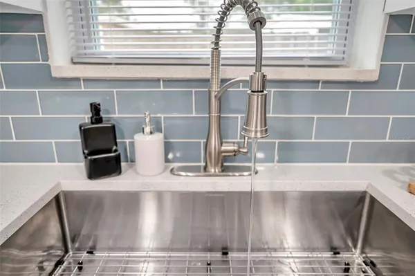 $3,100 | 3720 3rd Avenue North, Unit 1/2, St. Petersburg, FL 33713