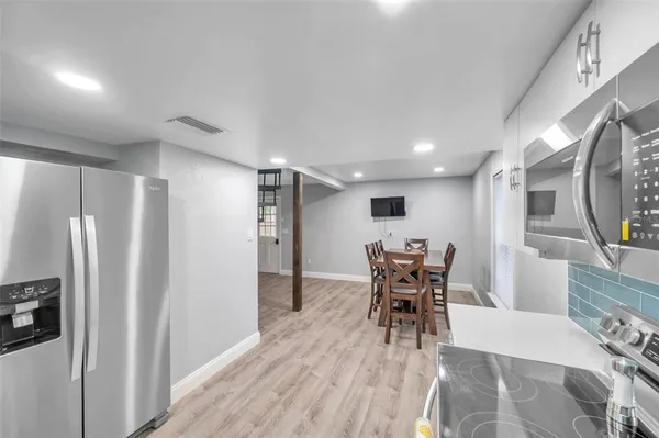 $3,100 | 3720 3rd Avenue North, Unit 1/2, St. Petersburg, FL 33713