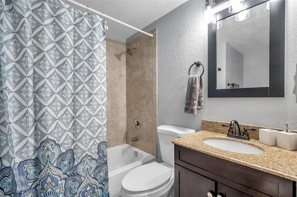 $3,100 | 3720 3rd Avenue North, Unit 1/2, St. Petersburg, FL 33713