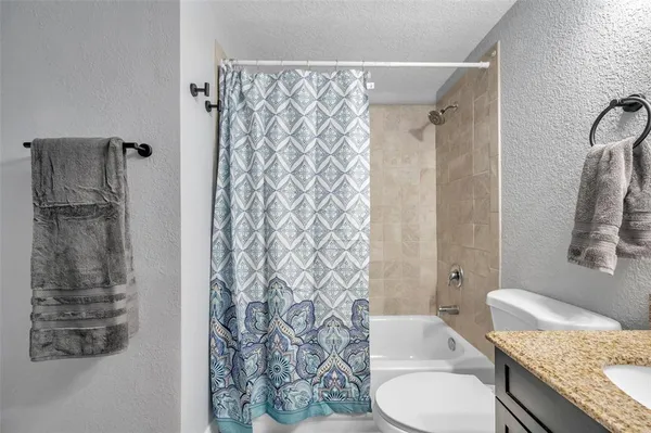 $3,100 | 3720 3rd Avenue North, Unit 1/2, St. Petersburg, FL 33713