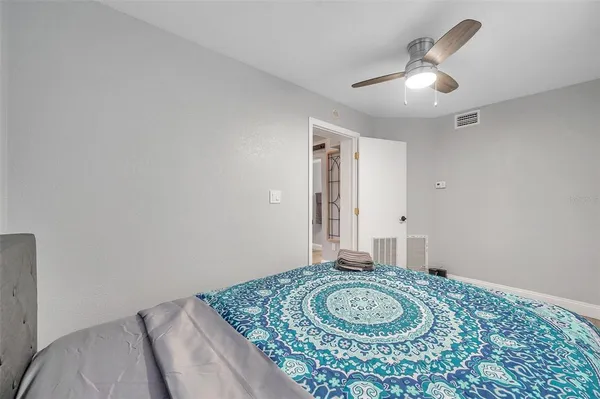 $3,100 | 3720 3rd Avenue North, Unit 1/2, St. Petersburg, FL 33713