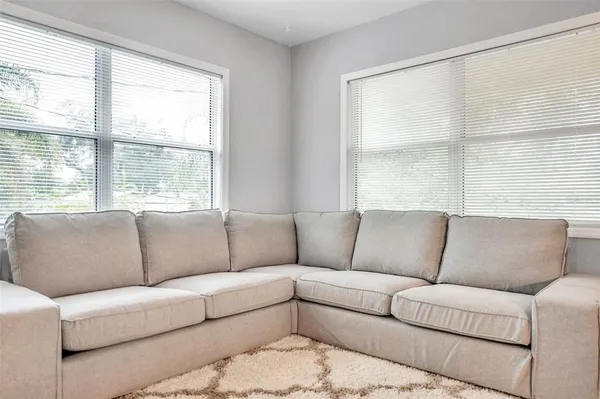 $3,100 | 3720 3rd Avenue North, Unit 1/2, St. Petersburg, FL 33713