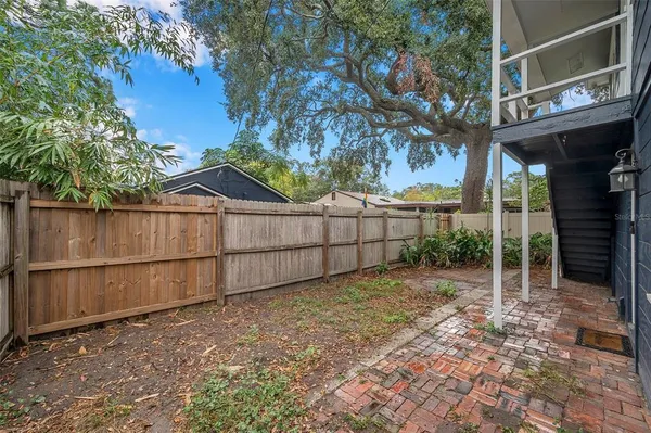 $3,100 | 3720 3rd Avenue North, Unit 1/2, St. Petersburg, FL 33713