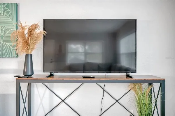 $3,100 | 3720 3rd Avenue North, Unit 1/2, St. Petersburg, FL 33713