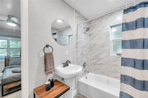 $3,100 | 3720 3rd Avenue North, Unit 1/2, St. Petersburg, FL 33713