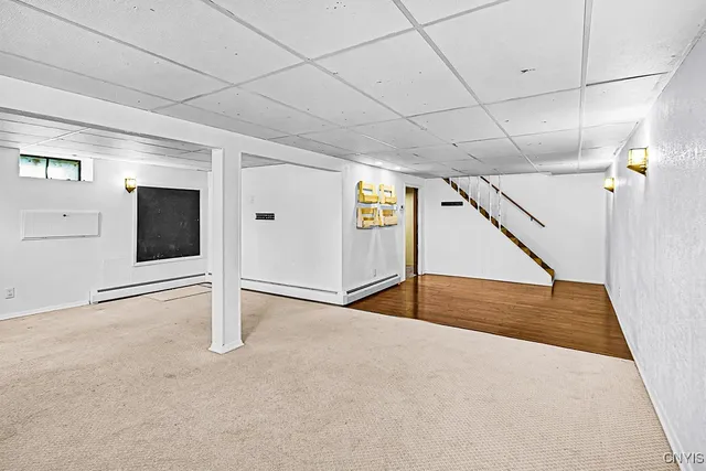 $379,900 | 2 Gateshead Road, New Hartford, NY 13413