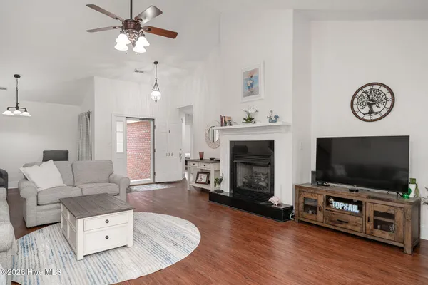 $399,999 | 138 Candlewood Drive, Wallace, NC 28466