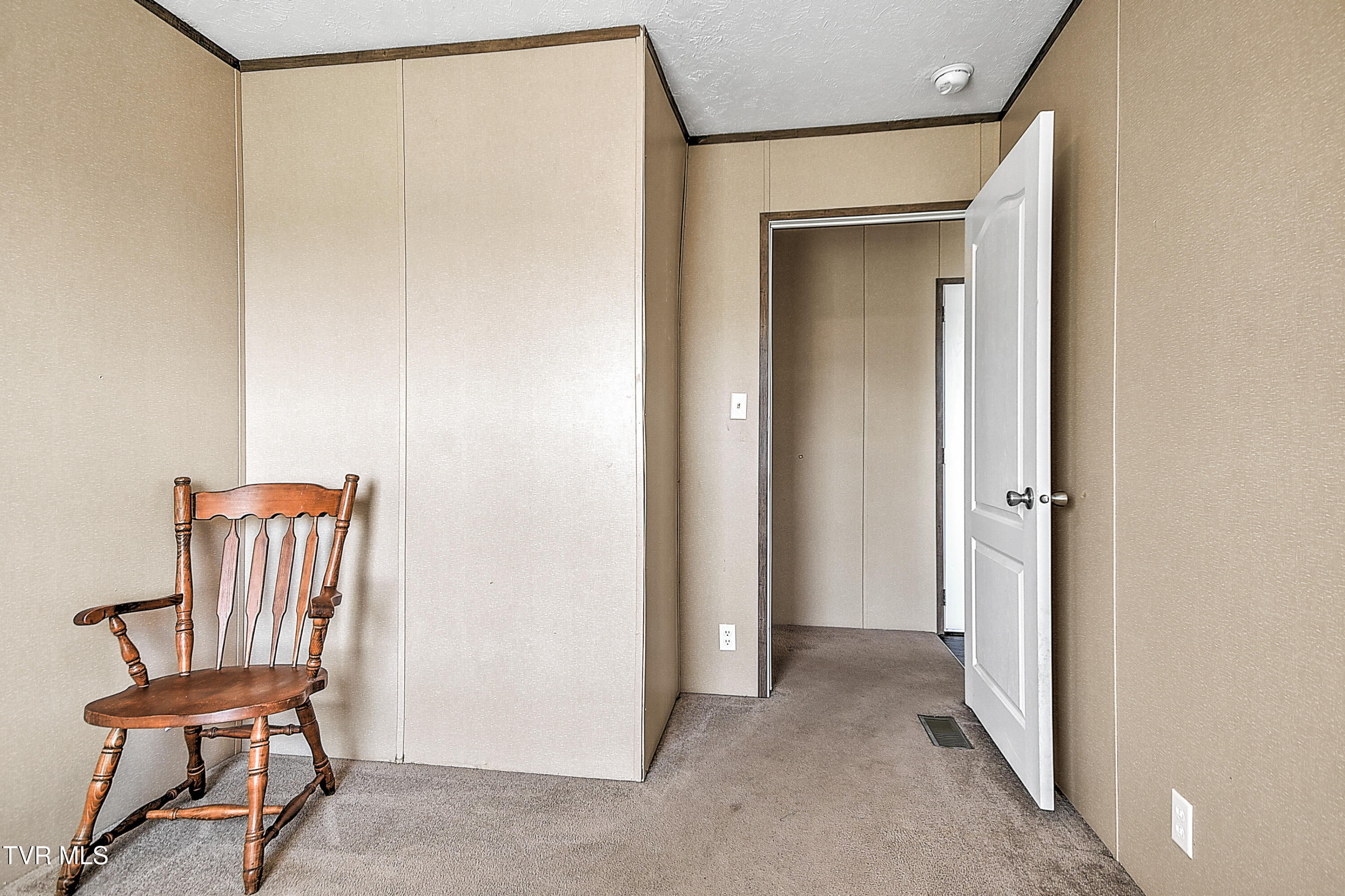 2975 North Wesley Chapel Road Greeneville, TN 37745 - Photo 17 of 39 17