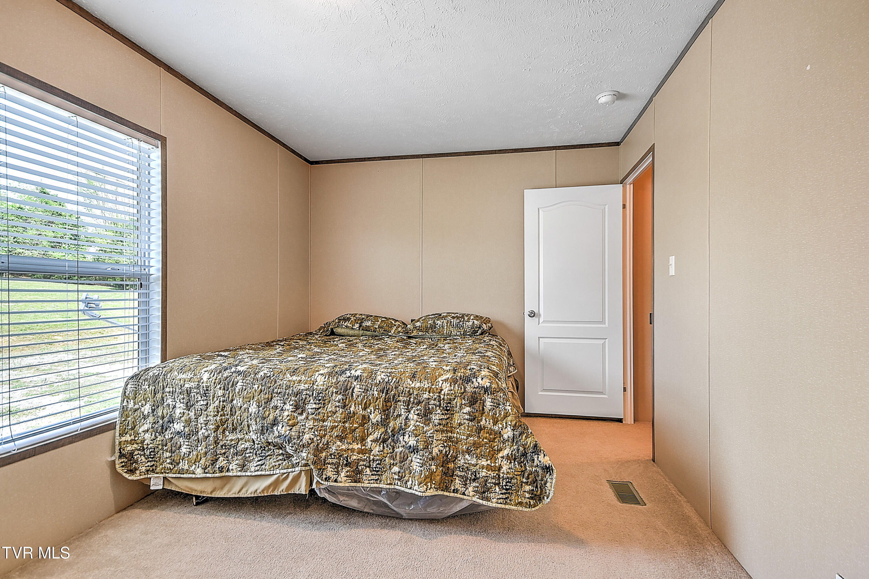 2975 North Wesley Chapel Road Greeneville, TN 37745 - Photo 21 of 39 21