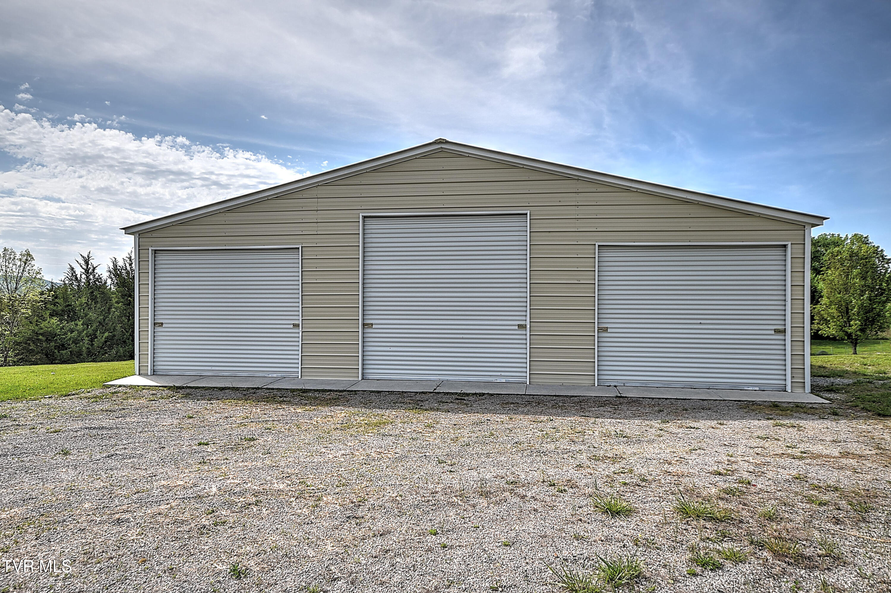 2975 North Wesley Chapel Road Greeneville, TN 37745 - Photo 25 of 39 25