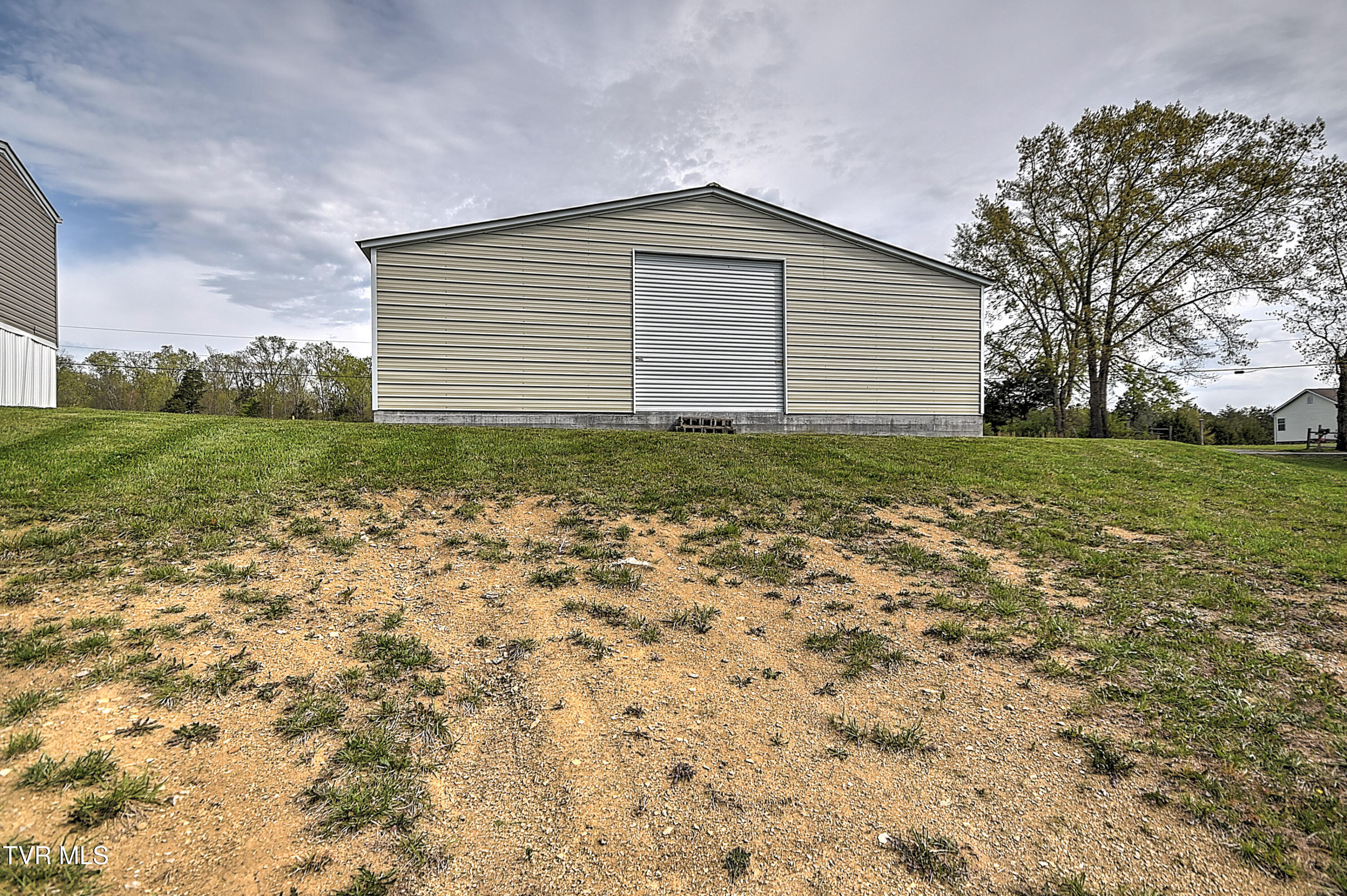 2975 North Wesley Chapel Road Greeneville, TN 37745 - Photo 27 of 39 27