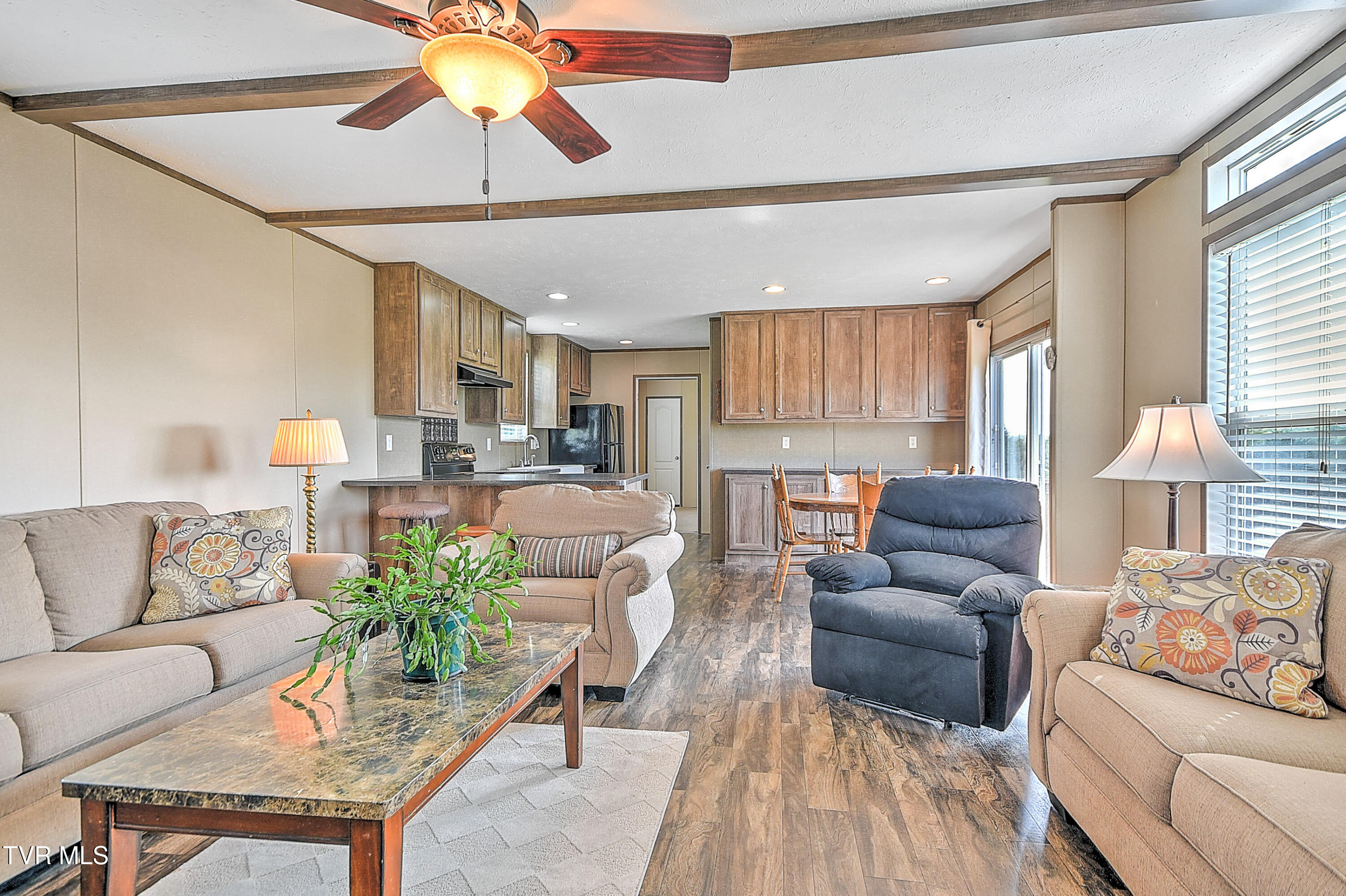 2975 North Wesley Chapel Road Greeneville, TN 37745 - Photo 3 of 39 3