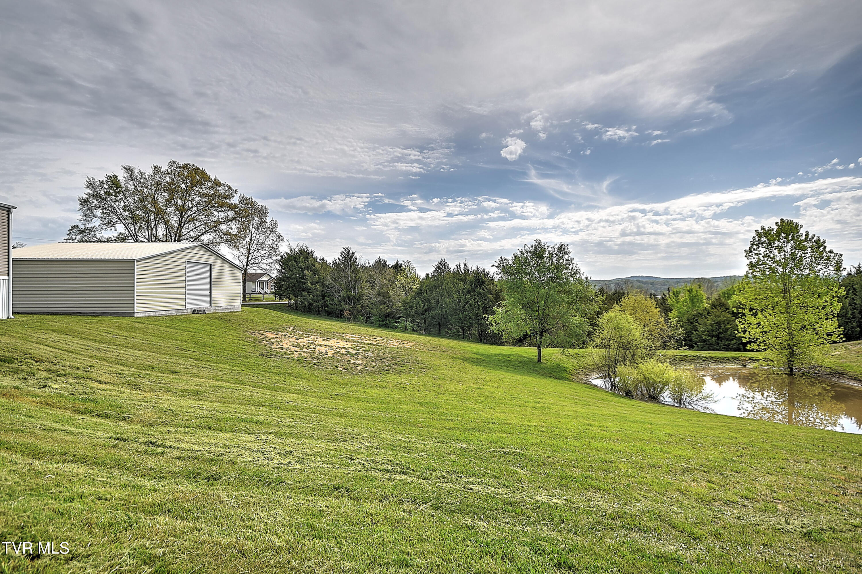 2975 North Wesley Chapel Road Greeneville, TN 37745 - Photo 33 of 39 33