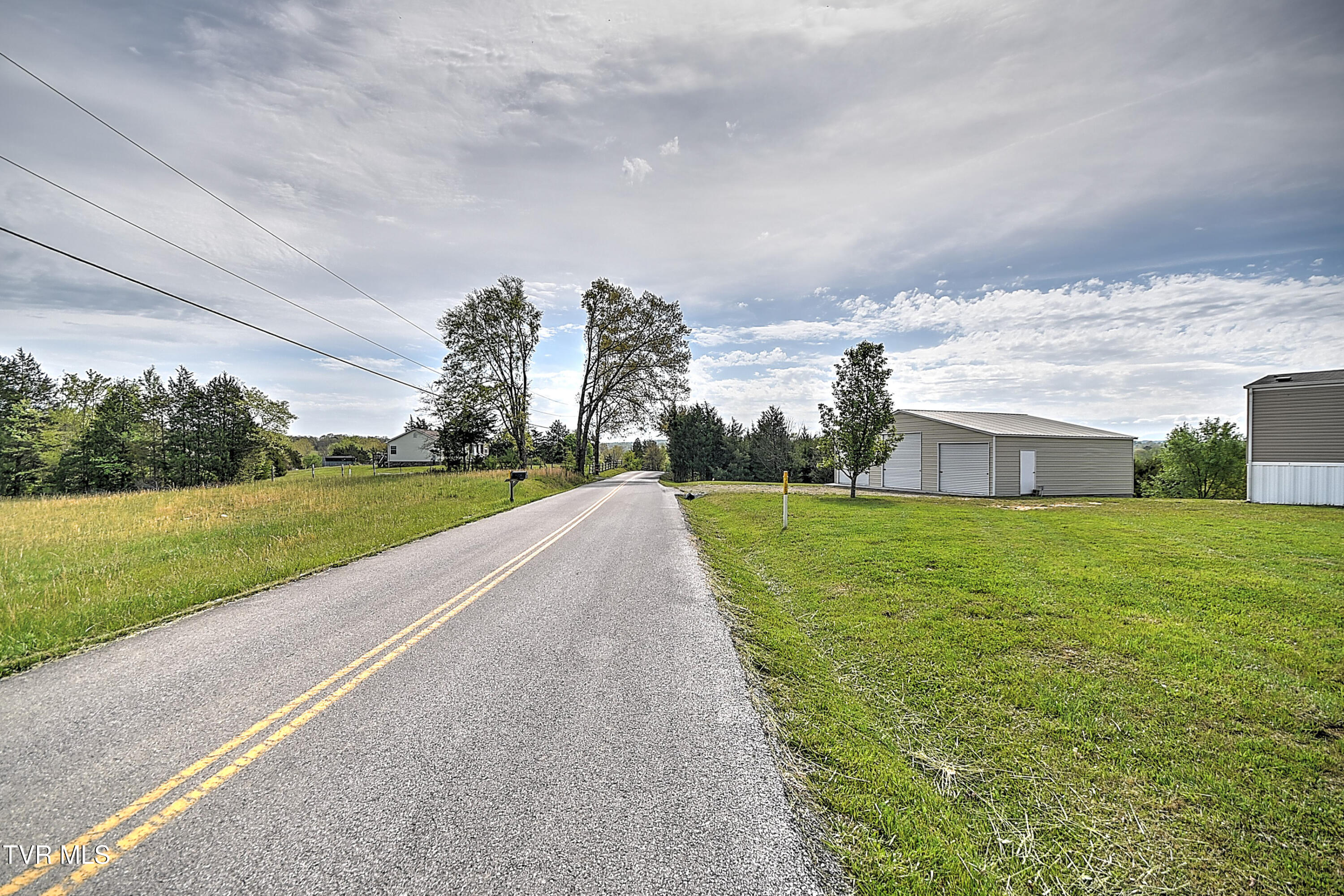 2975 North Wesley Chapel Road Greeneville, TN 37745 - Photo 37 of 39 37