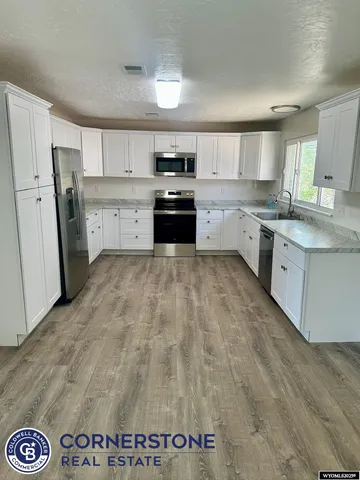 $399,000 | 1302 East 7th Street, Casper, WY 82601