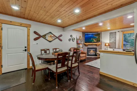 $950,000 | 1133 Regency Way, Tahoe Vista, CA 96148