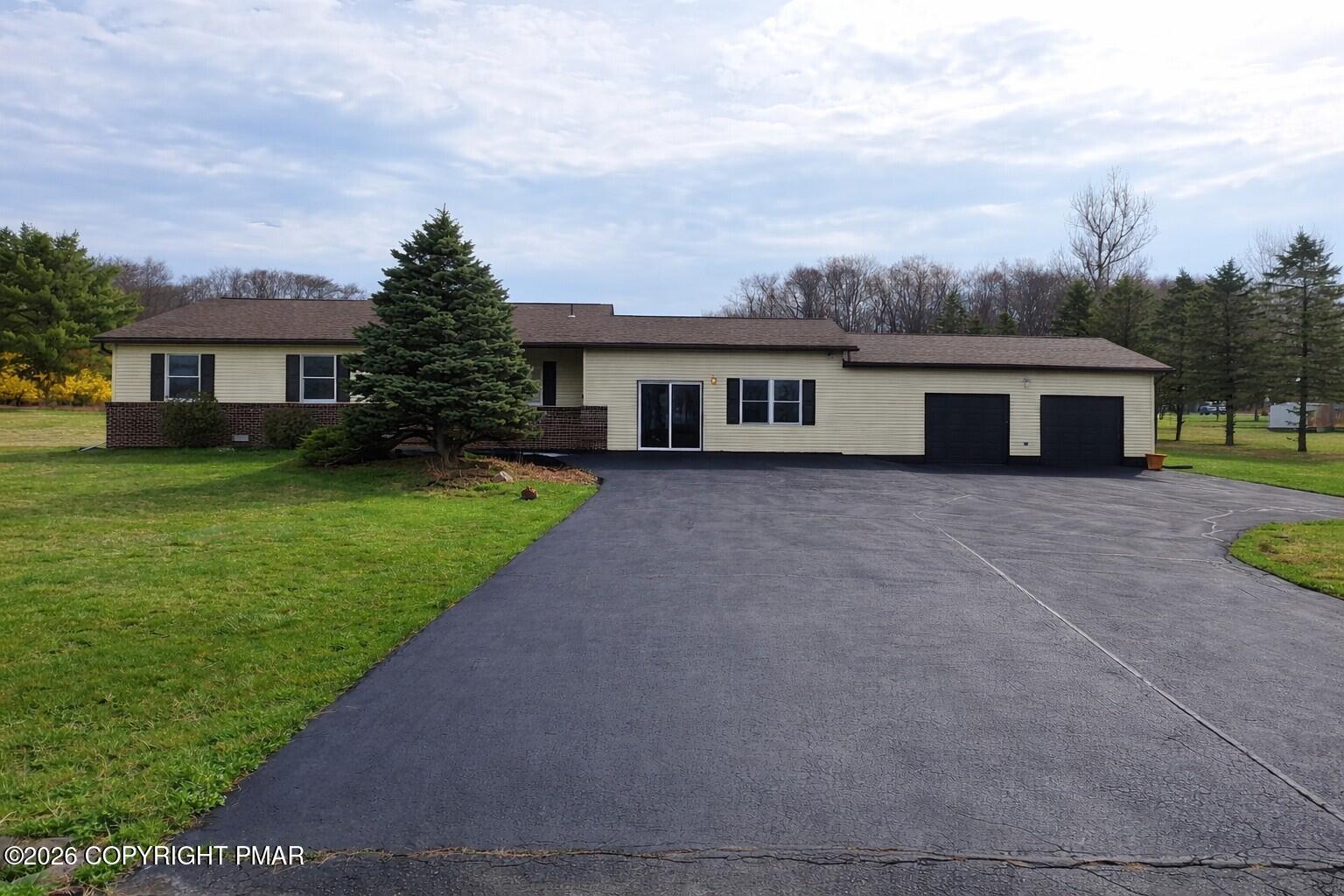 125 Clearview Road Long Pond, PA 18334 - Photo 2 of 24 2
