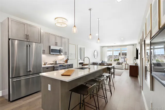 $6,150 | 990 Corporate Drive, Unit 509, Westbury, NY 11590